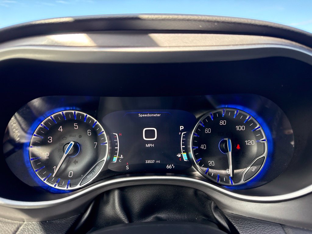 Used 2025 Chrysler Pacifica Select FWD image 20