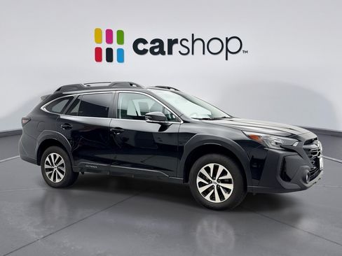 Used 2024 Subaru Outback Premium AWD/4WD image 7