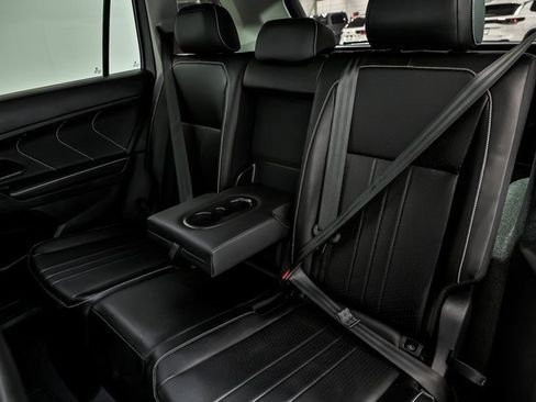 Certified 2024 Volkswagen Tiguan SE image 14