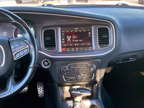 Used 2021 Dodge Charger SXT w/ Driver Convenience Group image 7
