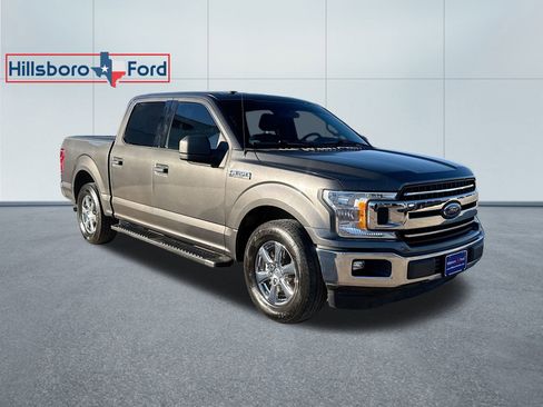 Used 2018 Ford F150 XLT image 4
