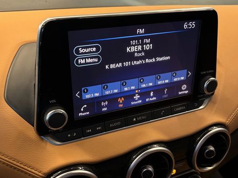 Used 2020 Nissan Sentra SV w/ SV Premium Package image 12