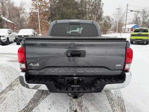 Used 2022 Toyota Tacoma SR5 image 6