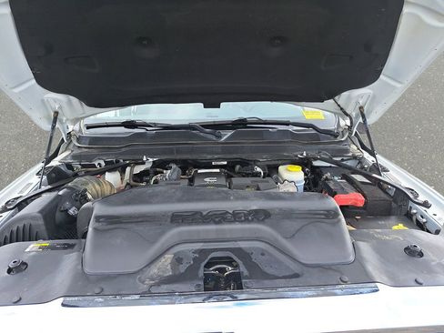 Certified 2024 RAM 2500 Laramie image 30