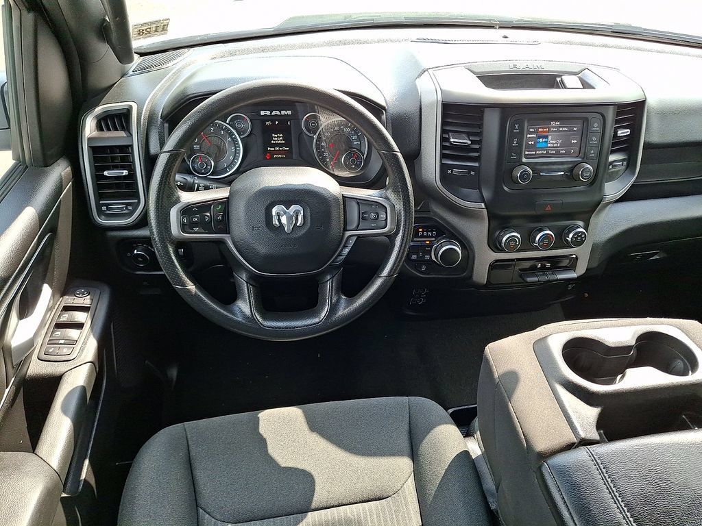 Used 2024 RAM 1500 Tradesman AWD/4WD image 2