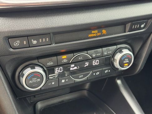 Used 2018 MAZDA MAZDA3 Grand Touring w/ Premium Equipment Package image 22