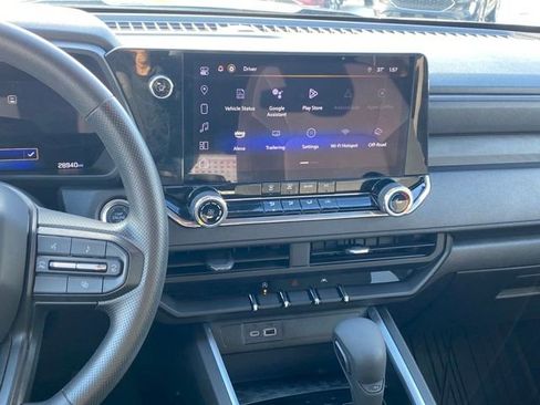 Certified 2024 Chevrolet Colorado Trail Boss w/ Advanced Trailering Package image 9