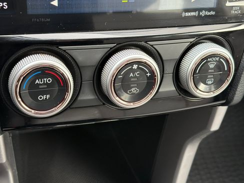 Used 2017 Subaru Forester 2.5i Premium image 19