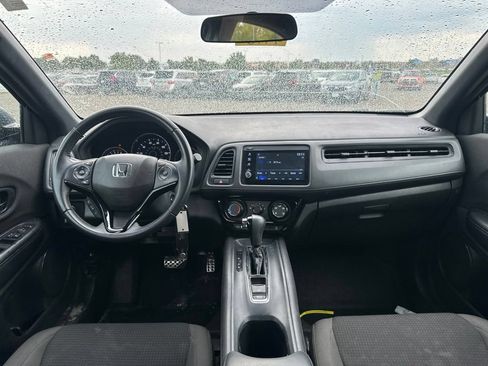 Used 2021 Honda HR-V Sport image 18