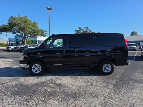 New 2025 Chevrolet Express 2500 Work Van image 6