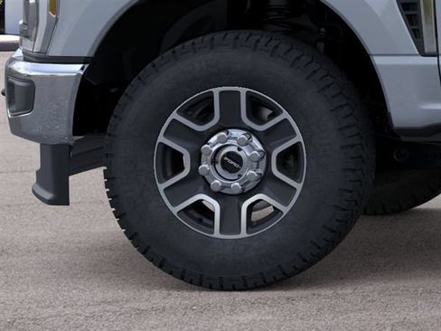 New 2026 Ford F350 Lariat w/ FX4 Off-Road Package AWD/4WD image 19