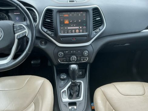 Used 2015 Jeep Cherokee Limited w/ Trailer Tow Group image 11