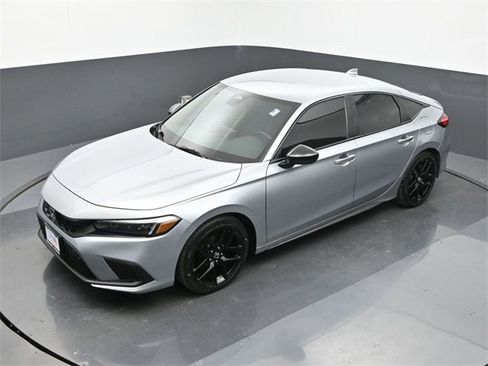 Used 2023 Honda Civic Sport image 15