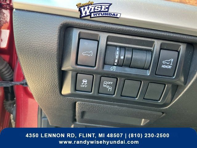 Used 2017 Subaru Outback 2.5i Limited w/ Popular Package #5 AWD/4WD image 20