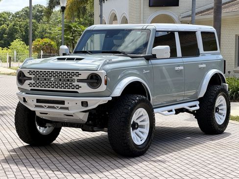 Used 2024 Ford Bronco Outer Banks image 18