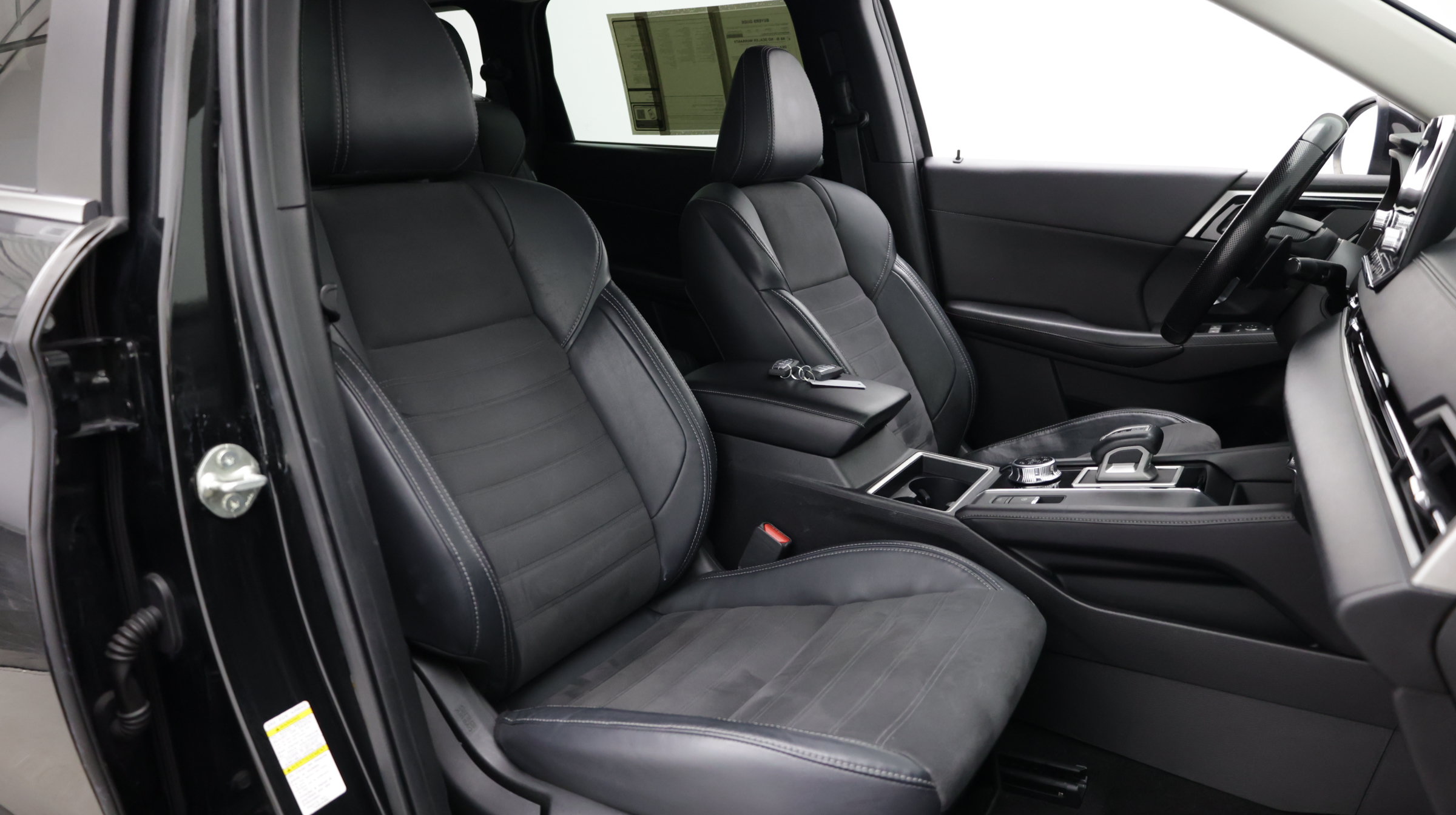 Used 2022 Mitsubishi Outlander SE FWD image 41
