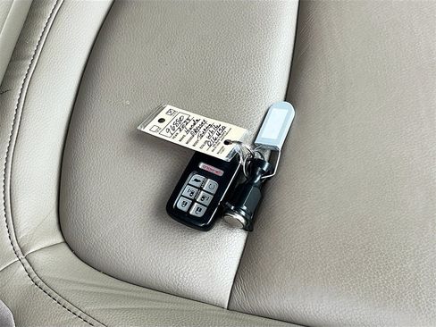 Used 2023 Honda Odyssey Touring image 37