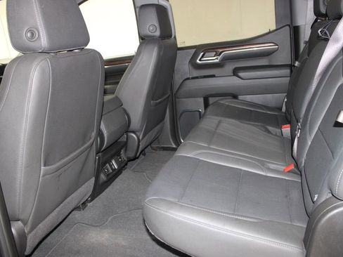 Used 2024 GMC Sierra 1500 SLT image 22