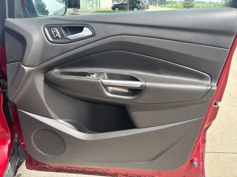Used 2014 Ford Escape SE FWD image 31