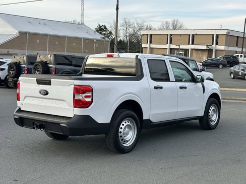 New 2025 Ford Maverick XL image 9