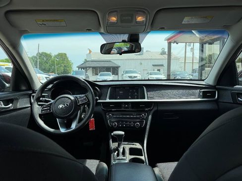Used 2019 Kia Optima LX FWD image 9