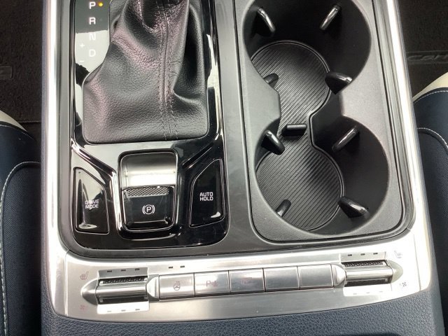 Used 2025 Kia Carnival SX Prestige FWD image 32