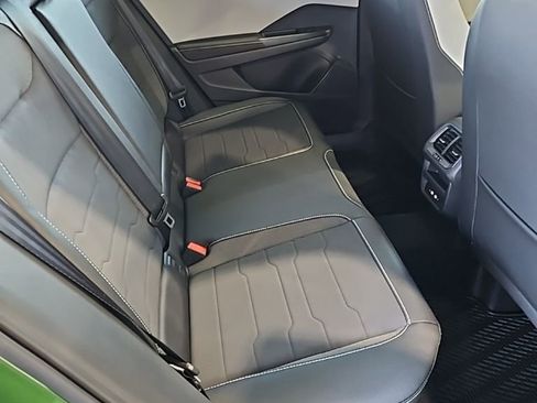 New 2026 Volkswagen Taos SE AWD/4WD image 17