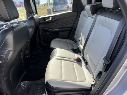 Used 2023 Ford Escape Platinum image 14