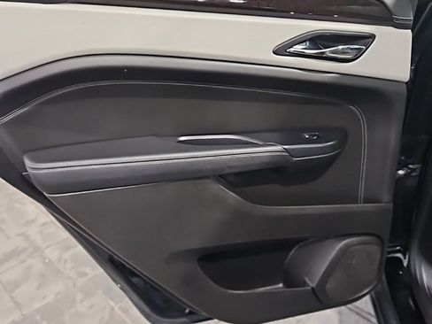 Used 2014 Cadillac SRX Performance image 21