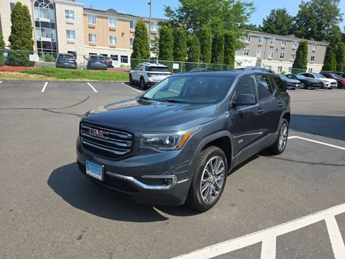 Used 2019 GMC Acadia SLT w/ LPO, Floor Liner Package AWD/4WD image 3