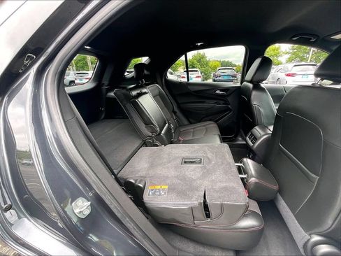 Used 2022 Chevrolet Equinox RS w/ Infotainment Package AWD/4WD image 16