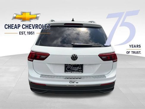 Used 2023 Volkswagen Tiguan SE AWD/4WD image 4