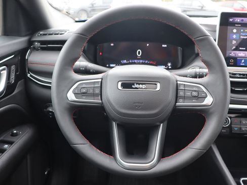 Used 2024 Jeep Compass Trailhawk w/ Trailhawk Elite Group image 15