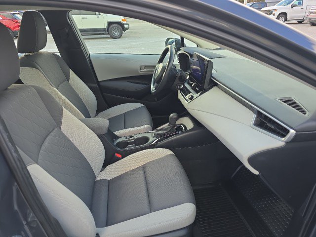 Used 2023 Toyota Corolla LE FWD image 39
