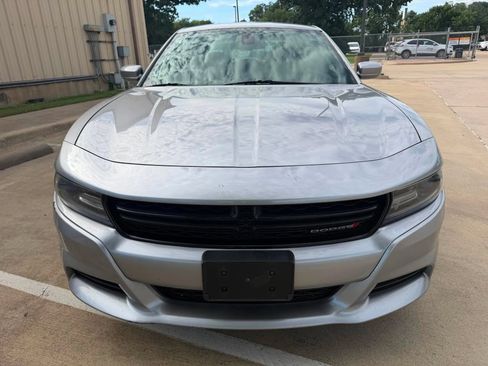 Used 2016 Dodge Charger SXT RWD image 6