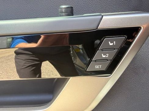 New 2026 Toyota Tundra Limited AWD/4WD image 14
