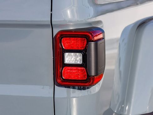 New 2026 Jeep Gladiator Rubicon image 10