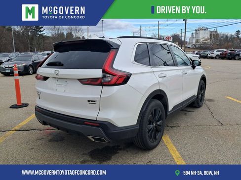 Used 2023 Honda CR-V Sport Touring image 3