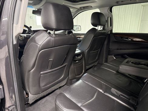 Used 2015 Cadillac Escalade ESV Premium image 27