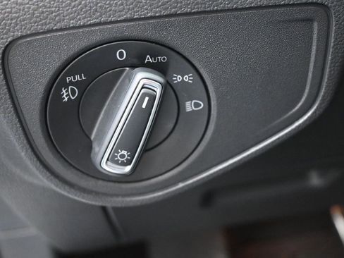 Used 2019 Volkswagen Atlas SE image 21