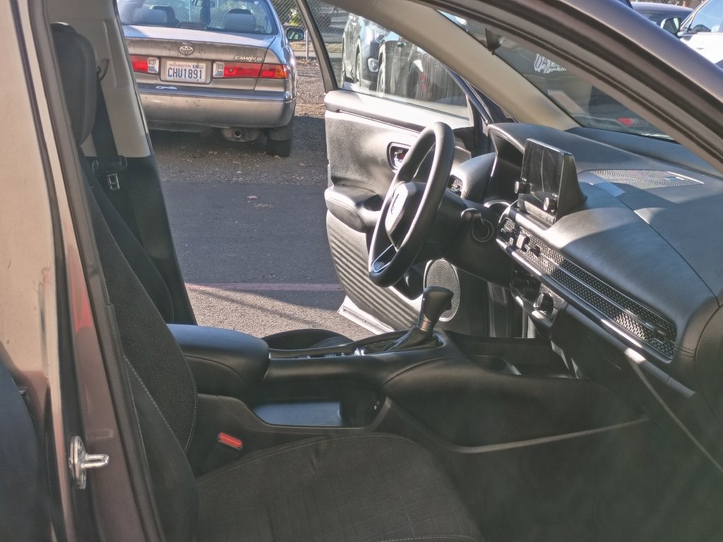 Used 2024 Honda HR-V LX image 18