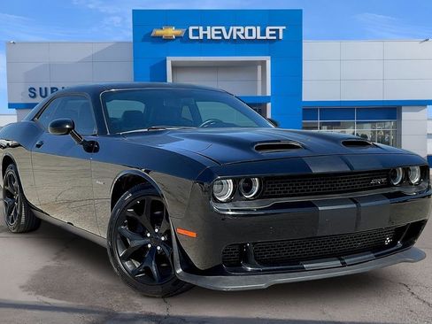 Used 2018 Dodge Challenger R/T Plus image 11
