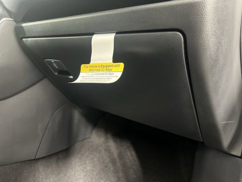 Used 2023 Toyota RAV4 LE FWD image 34
