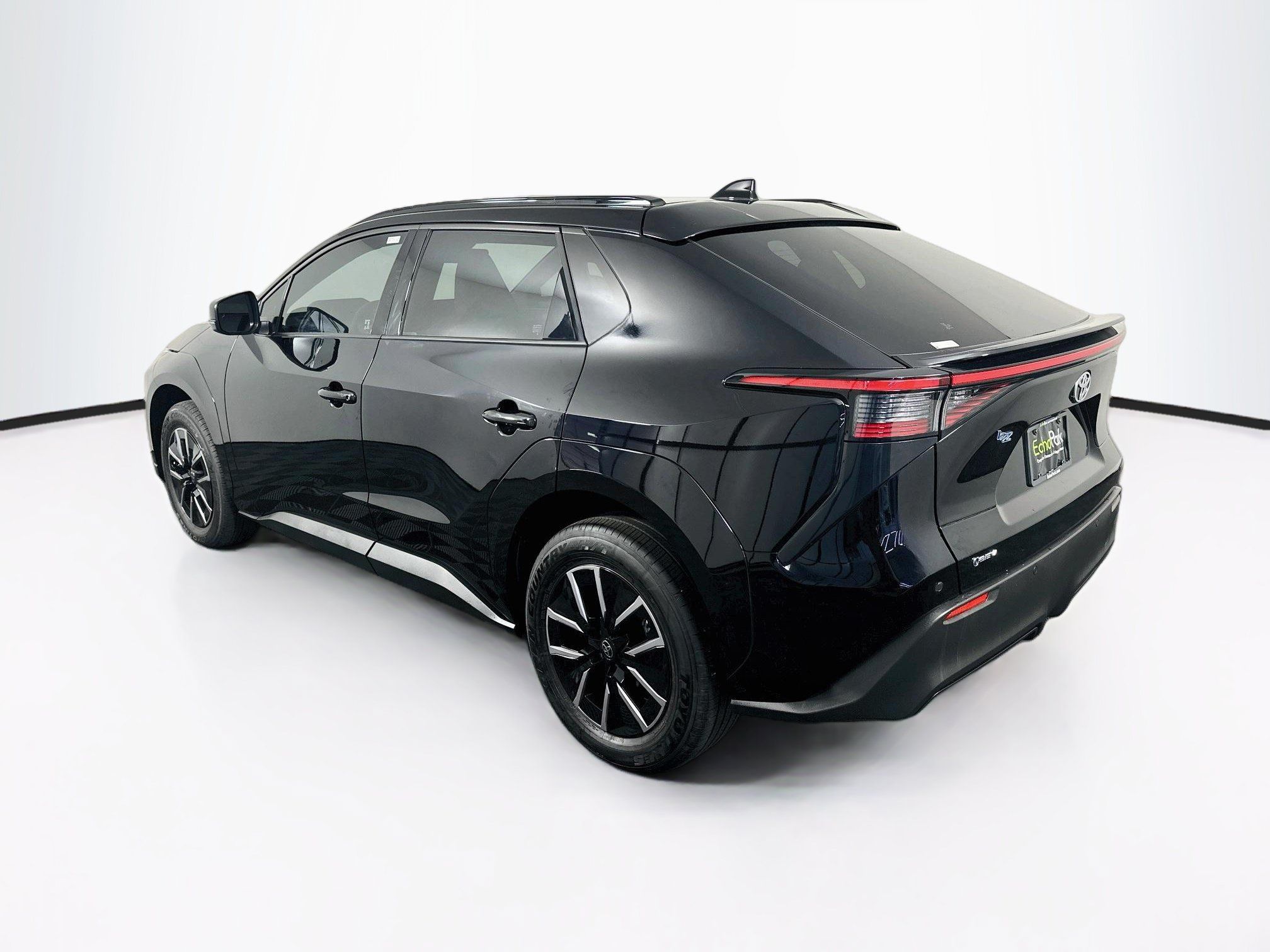 Used 2026 Toyota bZ FWD image 5