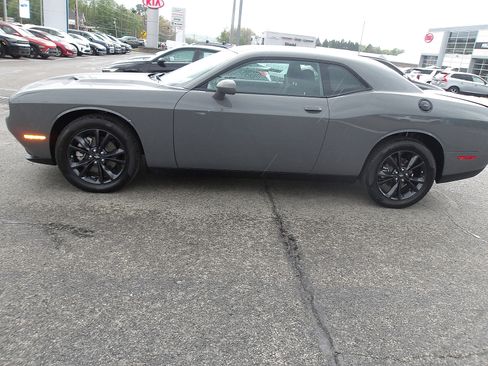 Used 2023 Dodge Challenger SXT w/ Blacktop Package AWD/4WD image 4