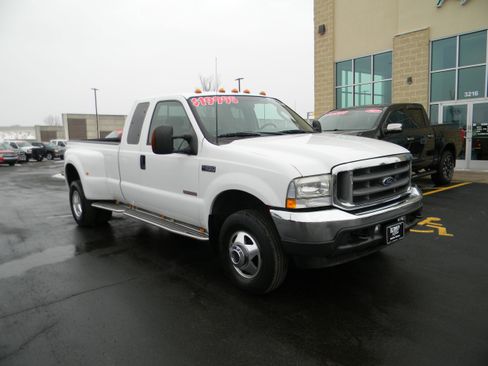 Used 2003 Ford F350 XLT image 3