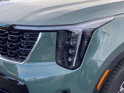 New 2026 Kia Sorento EX image 8