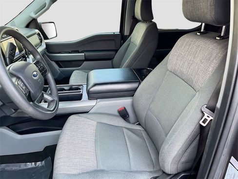 Used 2023 Ford F150 XLT w/ Trailer Tow Package image 19