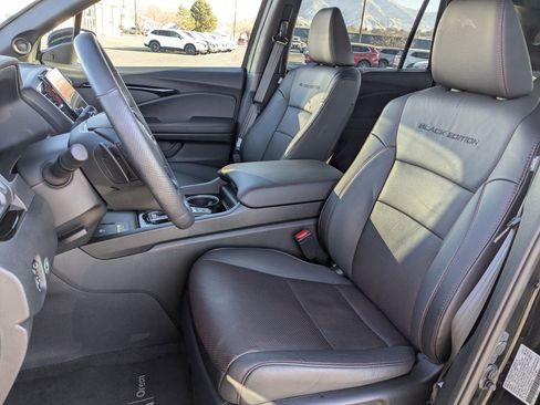 Used 2024 Honda Passport Black Edition image 29