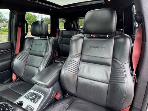 Used 2020 Jeep Grand Cherokee SRT AWD/4WD image 36